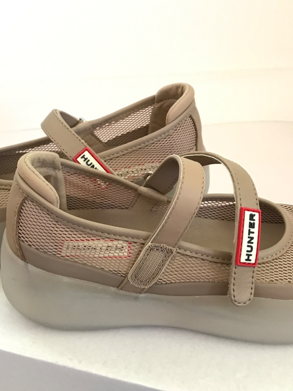 HUNTER Mire Mary Jane Mesh Shoe Tan Sneakers Women’s Size 6 - Picture 10 of 15